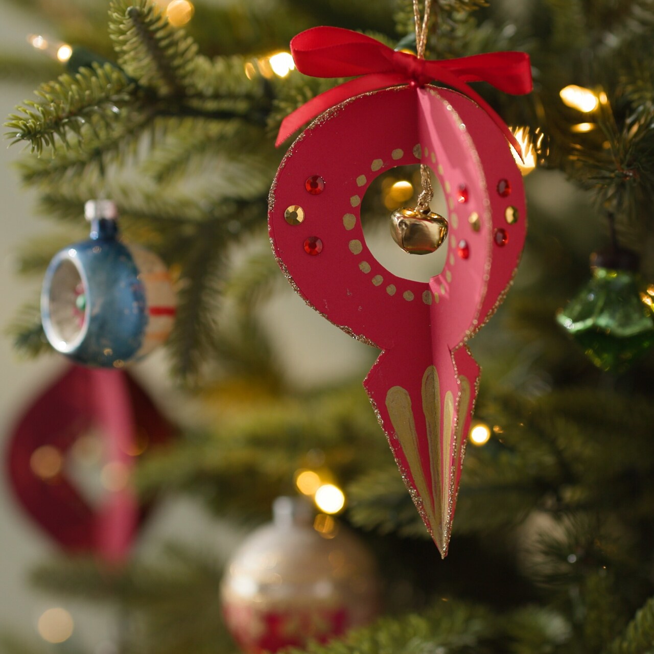 Michaels x Hallmark Holiday Workshop Part 1: Vintage Ornaments
